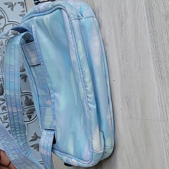 Lug Womens Carousel RFID Technology Convertible Crossbody Bag Mystic Seaglass - Picture 16 of 17